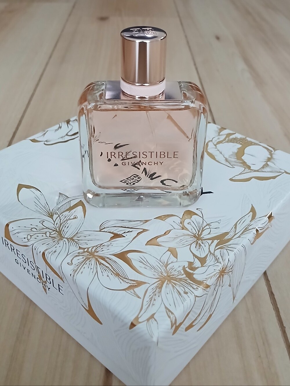Givenchy Irresistible Eau de Parfum - Blush 1.7 Fl.OZ. Box Included